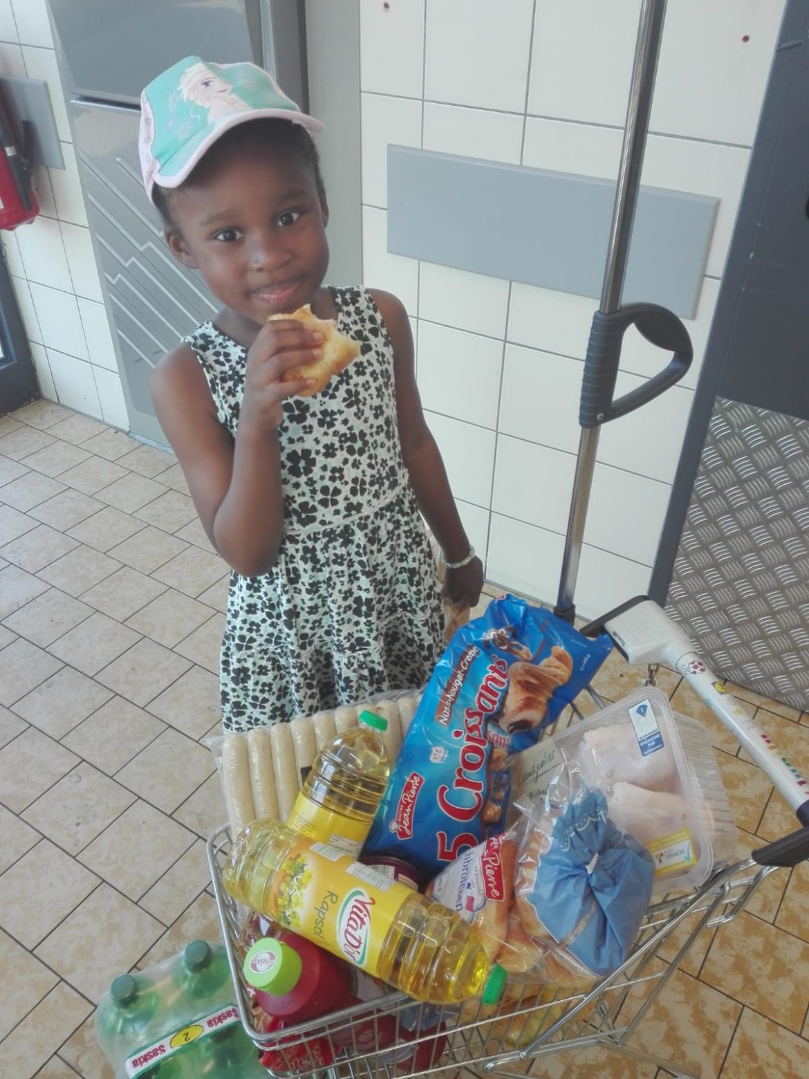 Alicia + Max waren mit einkaufen