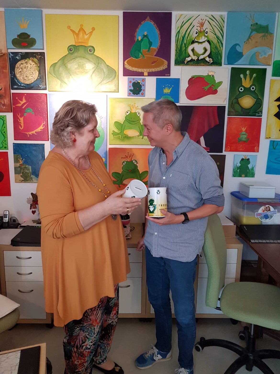 Gefüllte Spendendosen