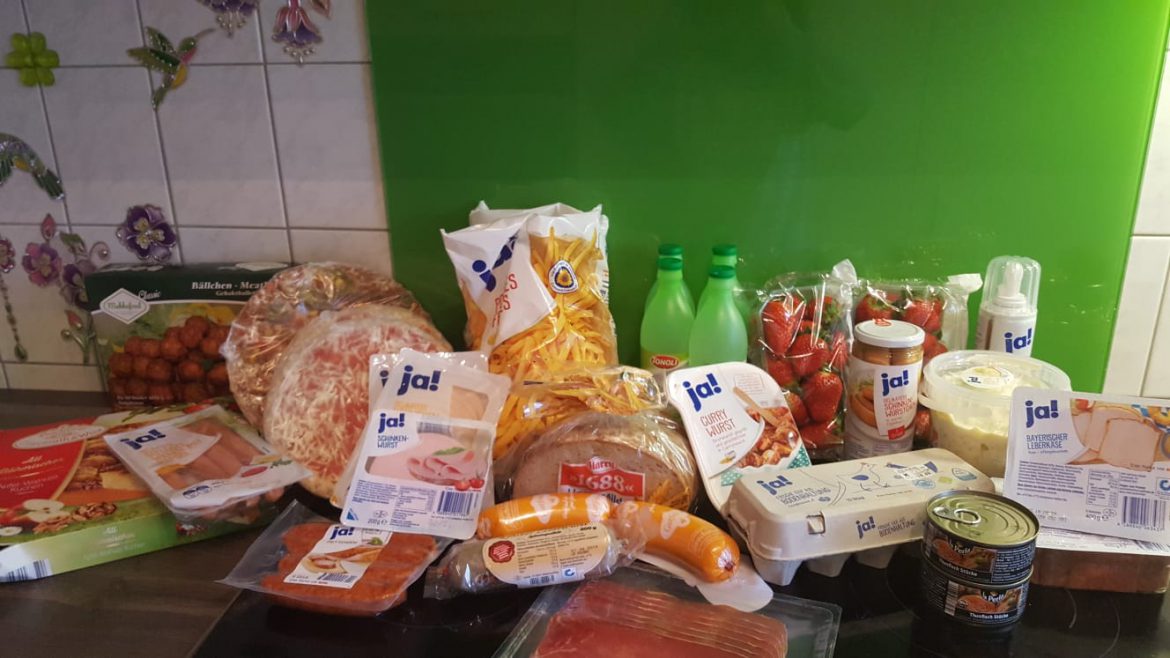 Lebensmittel + Hygiene Vorräte für eine Familie mit 4 Kindern