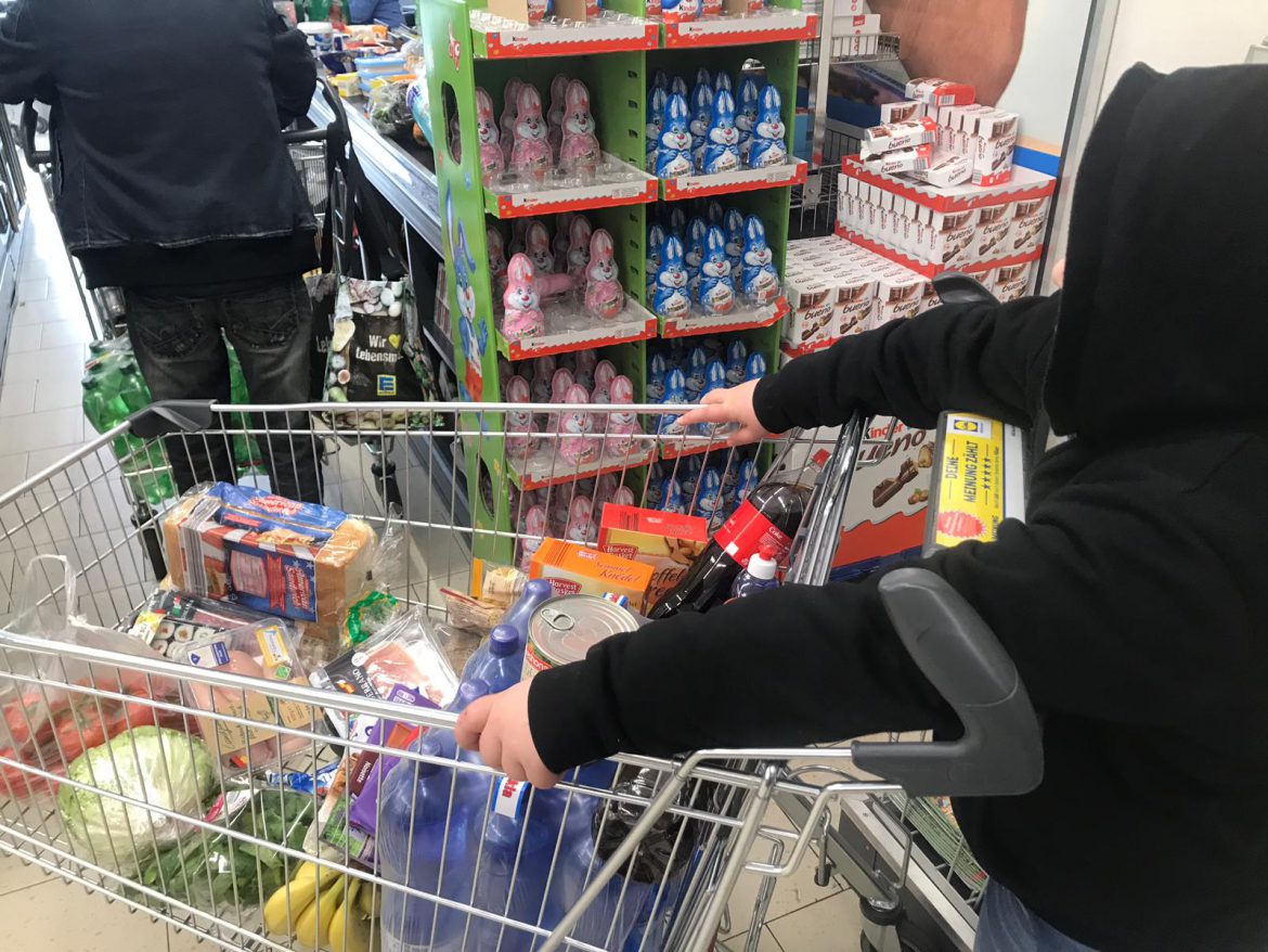 Lebensmittel für die Familie von Robert + Leo