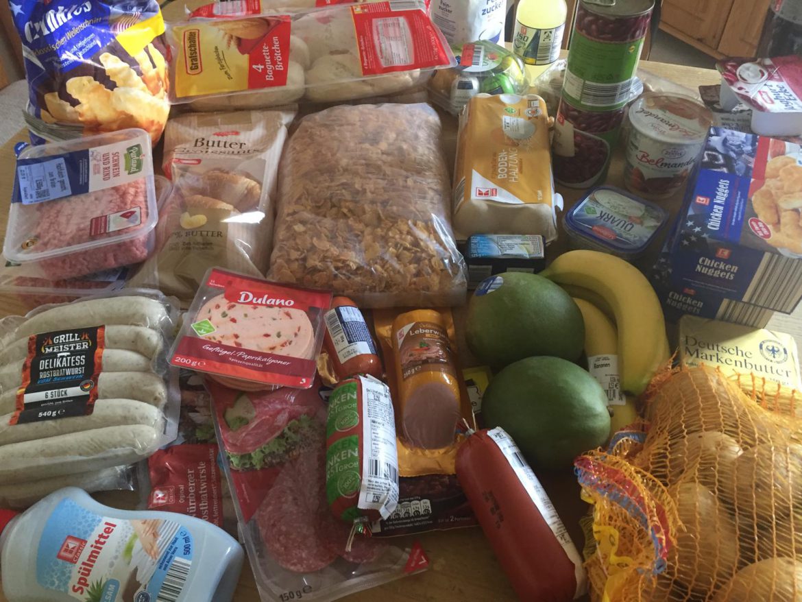 Lebensmittel für Mutter Silvia und Familie