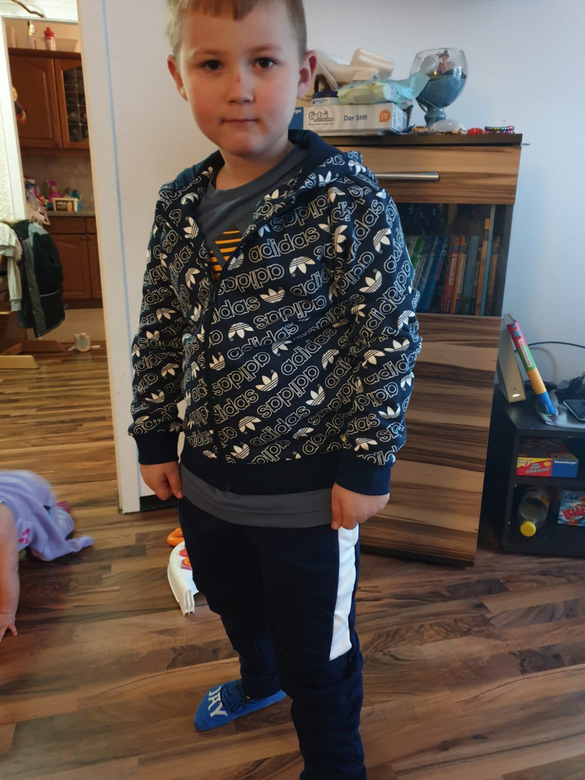 Neue Sportsachen für die Kinder