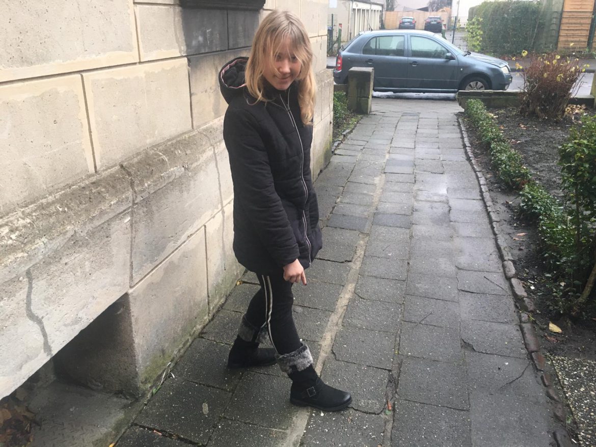 Warme Schuhe für Giulia + Catherine – Danke an ihre Schuh-Patin, Nadja König
