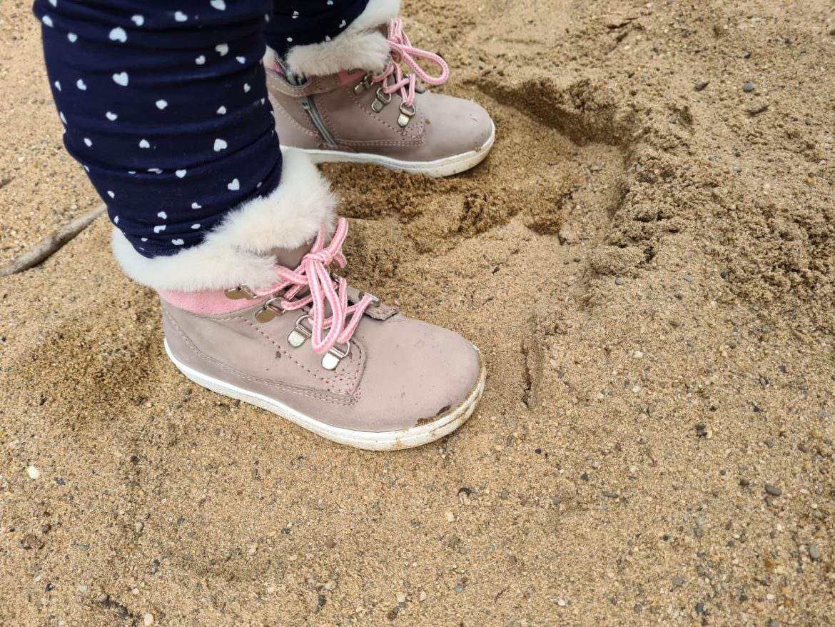 Auch Ben, Sven und Pia bekamen neue Schuhe