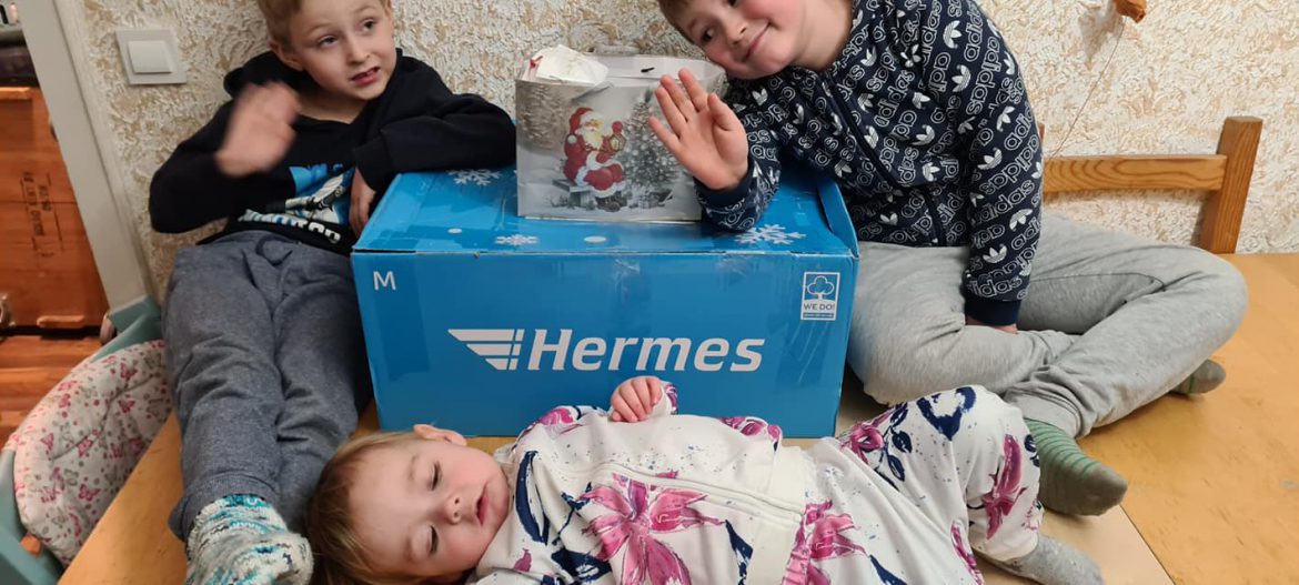 Die Advent – Pakete sind bei den Familien angekommen