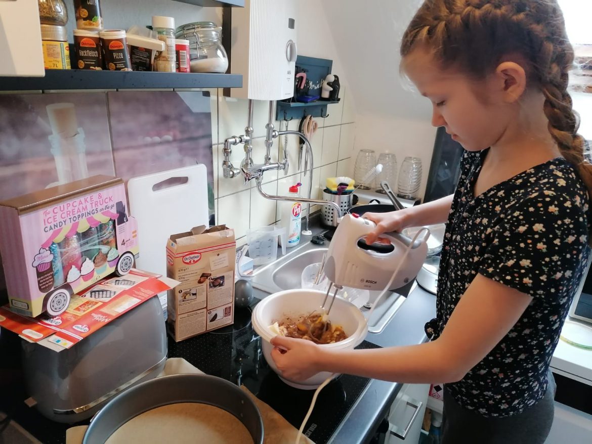 Finja backt gegen die Langeweile – jetzt in der Corona – Krise