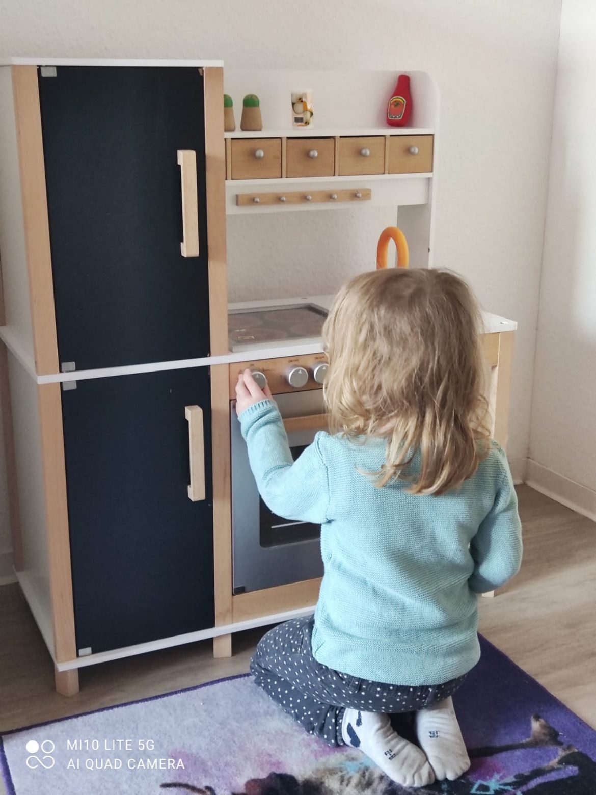 Grandiose Spende – eine Kinderküche für Elly