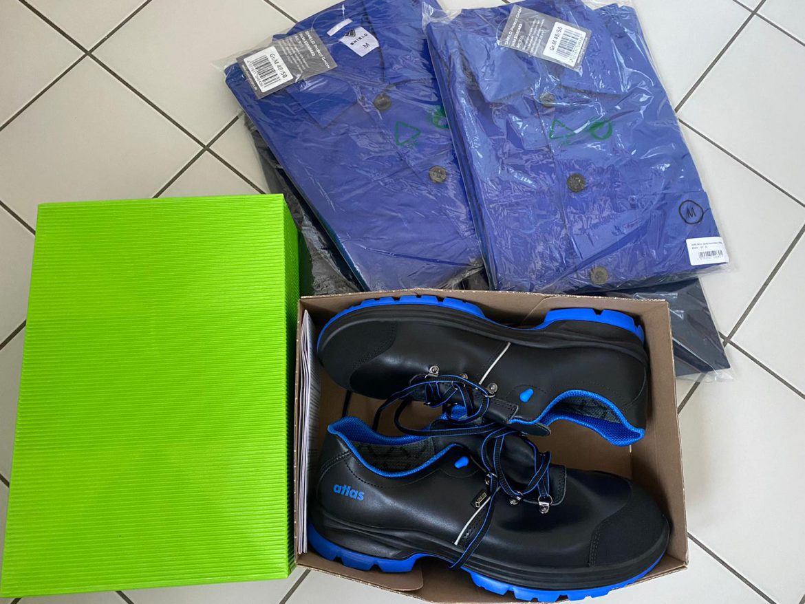 Neue Arbeitskleidung für Tom