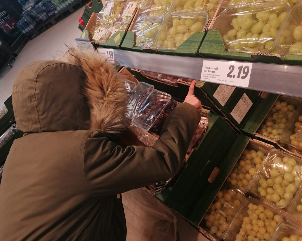 Frisches Obst für Finjas und Amons Familie