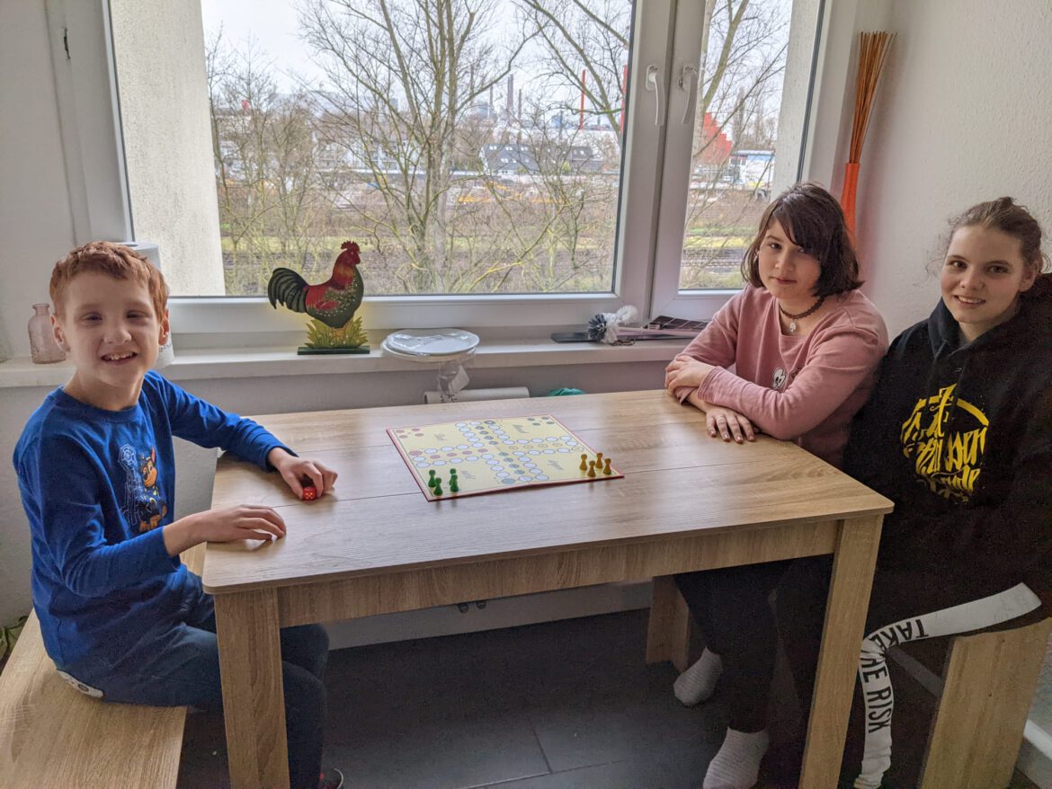 Ein neuer Küchentisch und Stühle