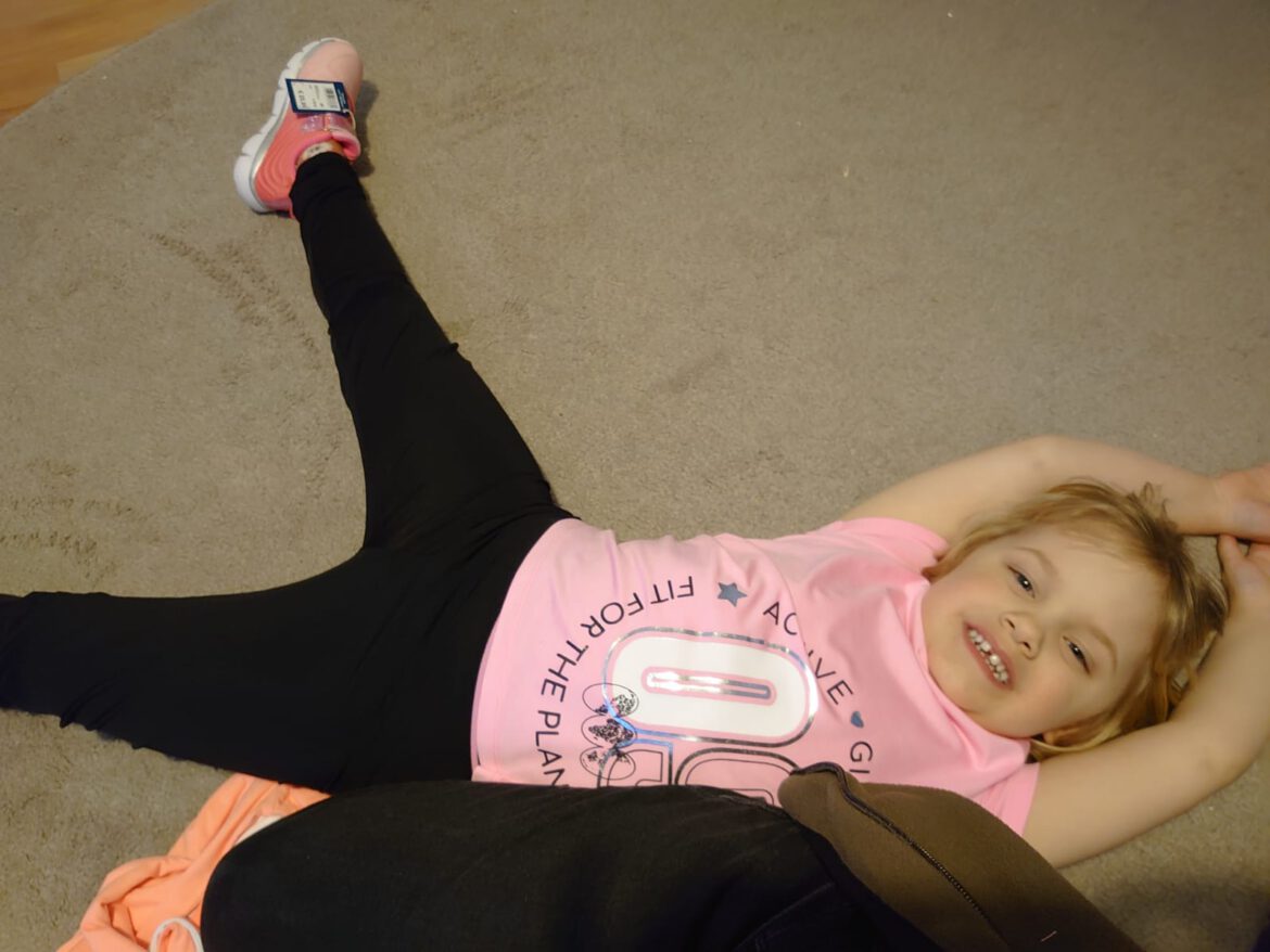 Neue Kleidung für Emily + Lebensmittel für die Familie