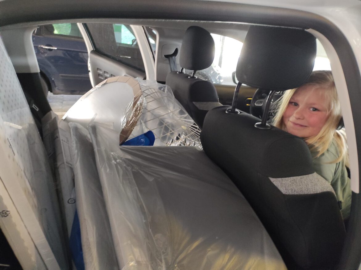 Drei Geschwister bekommen neue Zimmer