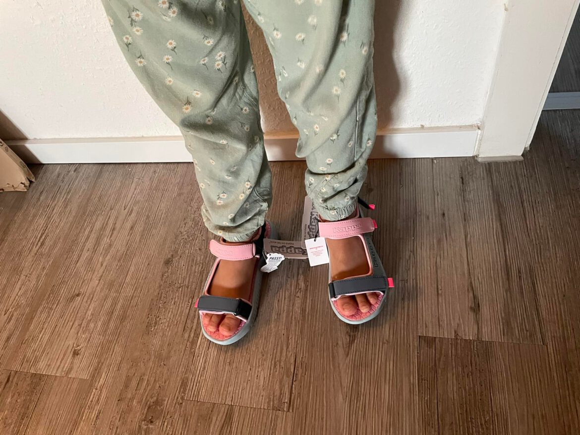 Schuhe für Paula, Emma + Jemimah