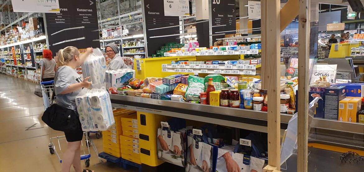 Große Vorrats-Einkauf-Aktion