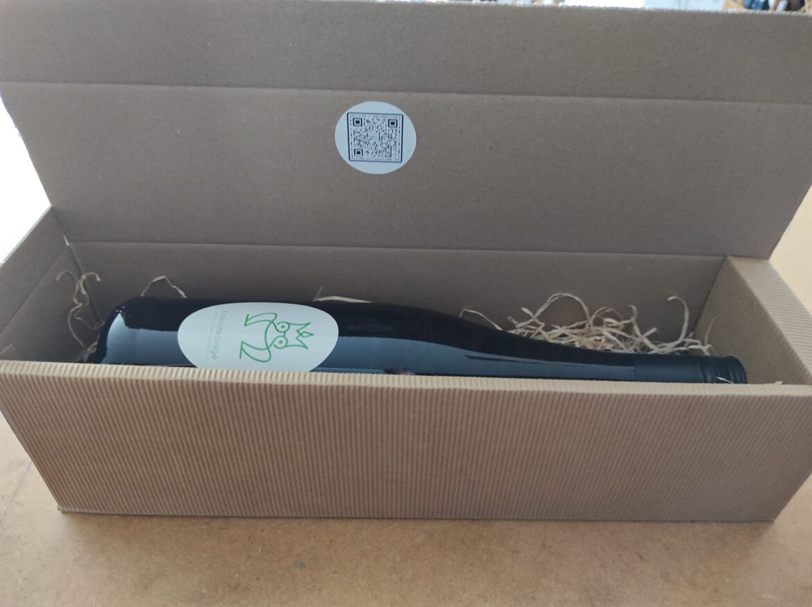 Eine super schöne Spenden-Aktion für die Froschkönige – Wein mit Froschkönig-Logo