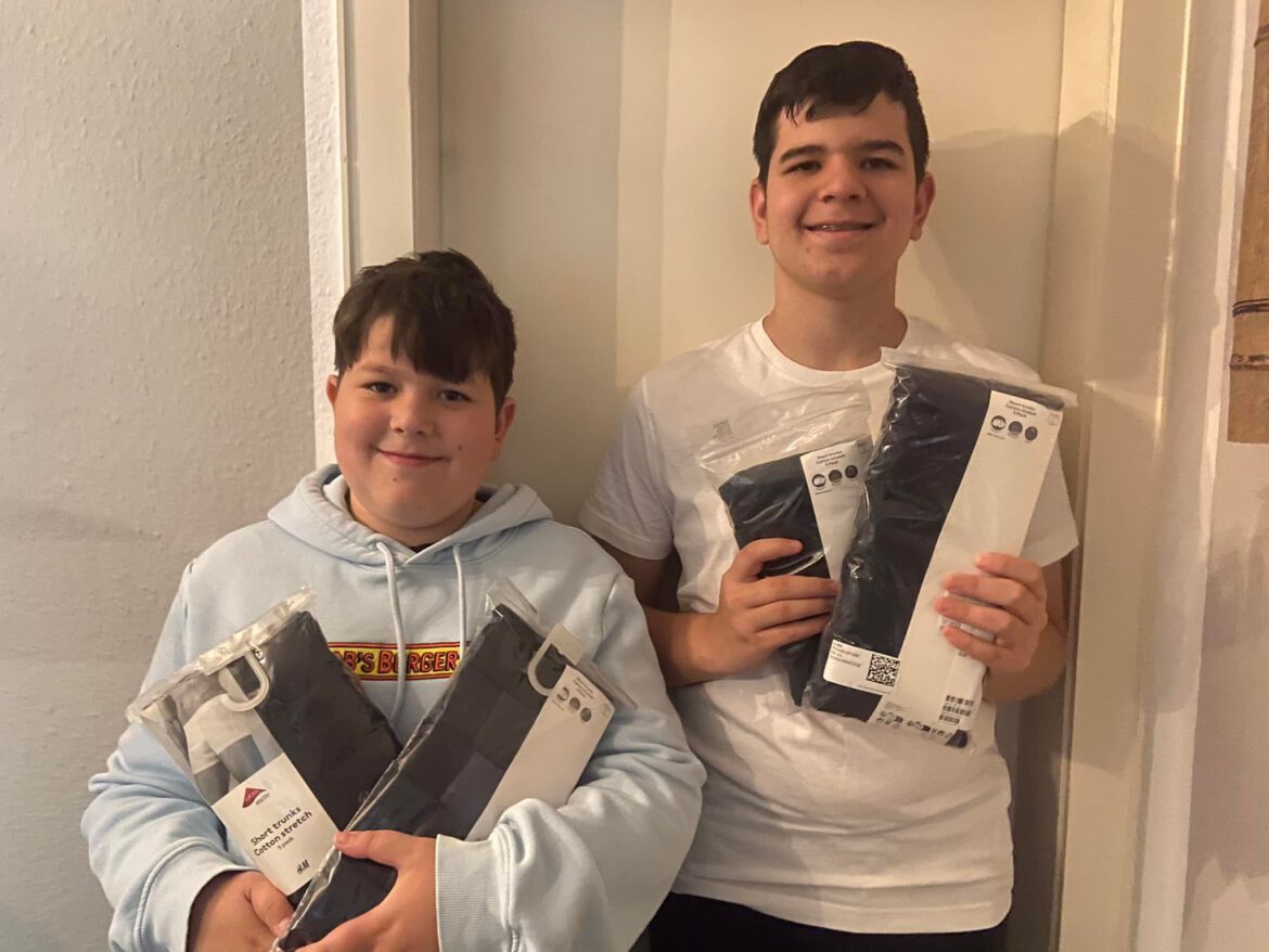 Neue Unterwäsche für Max + Leo