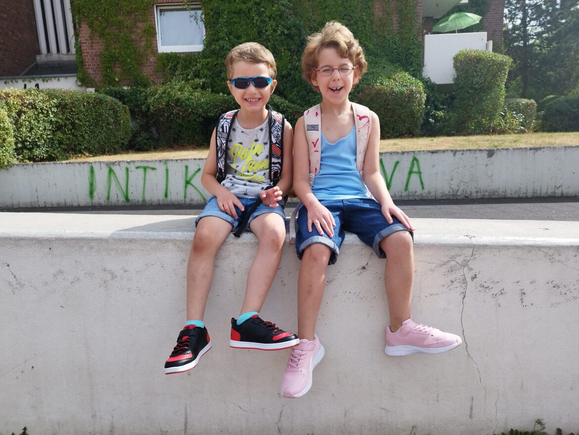 Neue Schuhe für Joanna und Jason