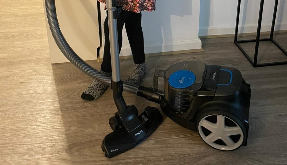 Nach Jahren musste ein neuer Staubsauger her…