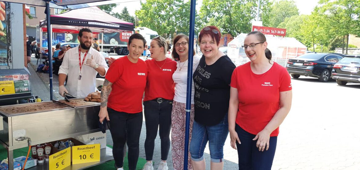 Danke an REWE auf der Bruchstrasse… Die Grillstation war wie im letzten Jahr zugunsten der Froschkönige