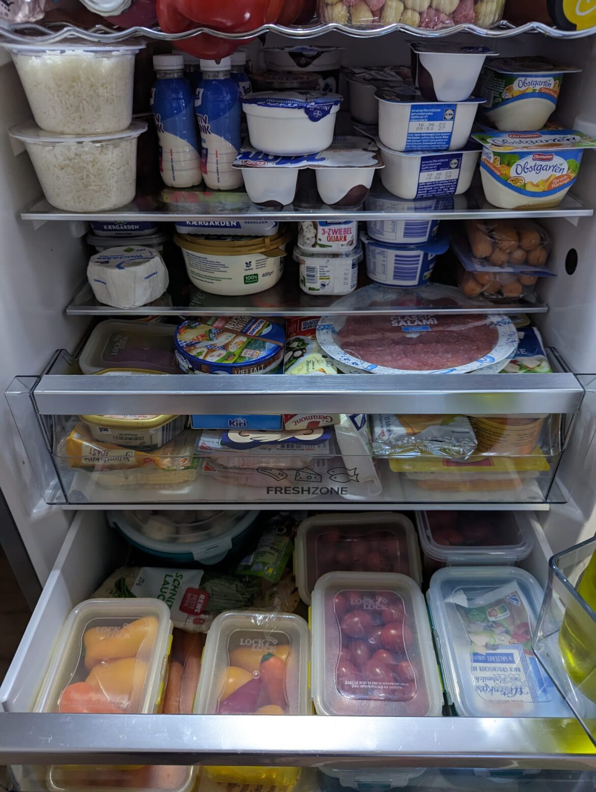 Hier hat sich die Hilfe gelohnt… der Kühlschrank ist wieder voll