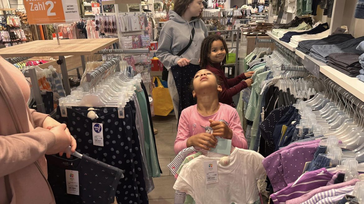 Unsere große Frühjahrs/Sommer Bekleidungs-Aktion geht weiter… Teil 14