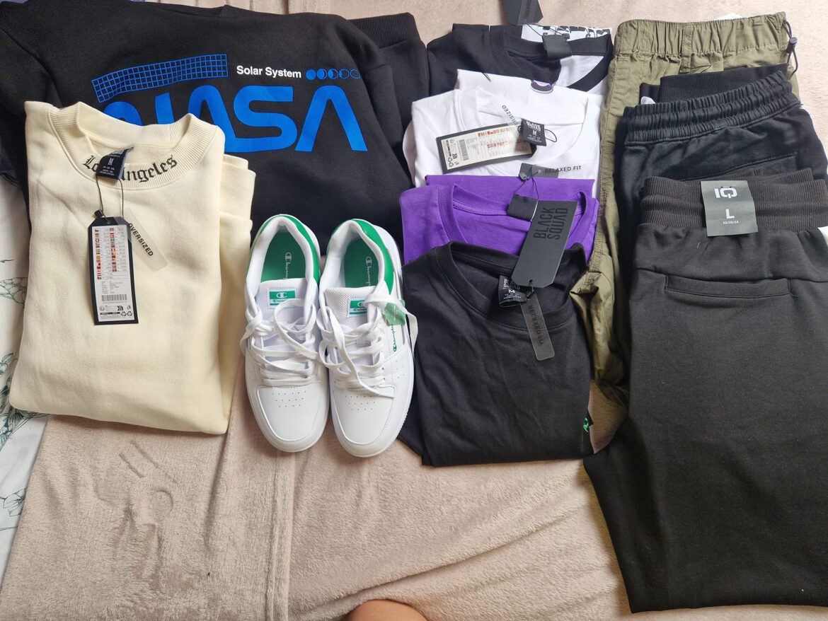 Nikolass bekam auch neue Kleidung