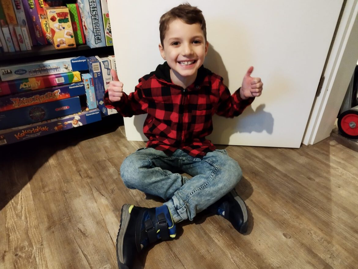 Schuhe für Joanna + Jason – der Dank geht an die Schuh-Paten + die Spender*innen