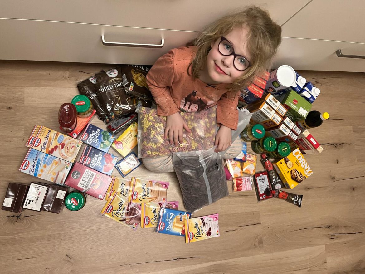 Elly hat mit ihrer Mama eingekauft