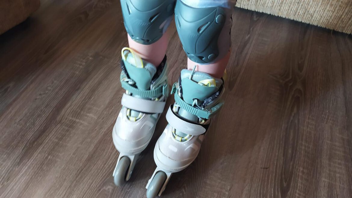 Josephines größter Wunsch ging in Erfüllung _ ein Paar Inliner