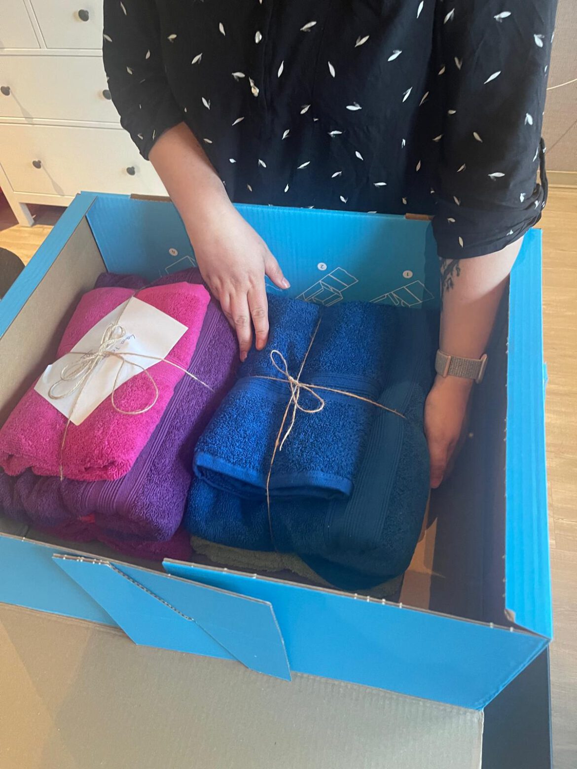 Die Pakete „Badespaß“ sind bei den Familien angekommen