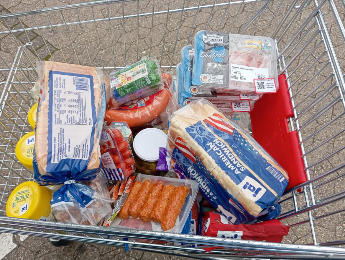 Ein Lebensmittel-Gutschein für die Familie von Armando