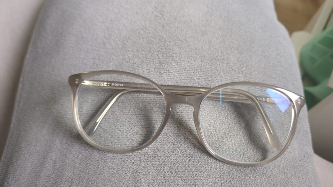 Dieser Dank geht an unsere Brillen-Patin, Simone G.