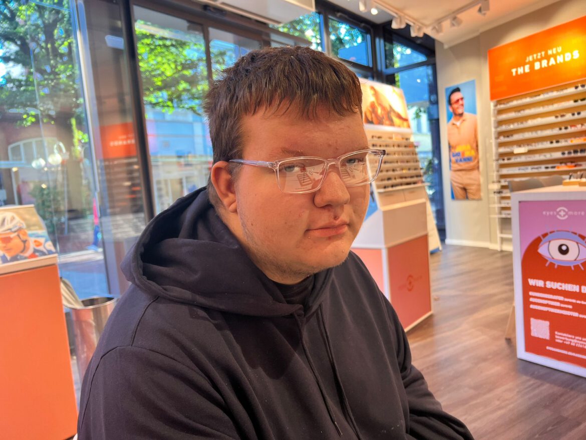 Kay`s Dank geht an unsere Brillen-Patin, Simone G.