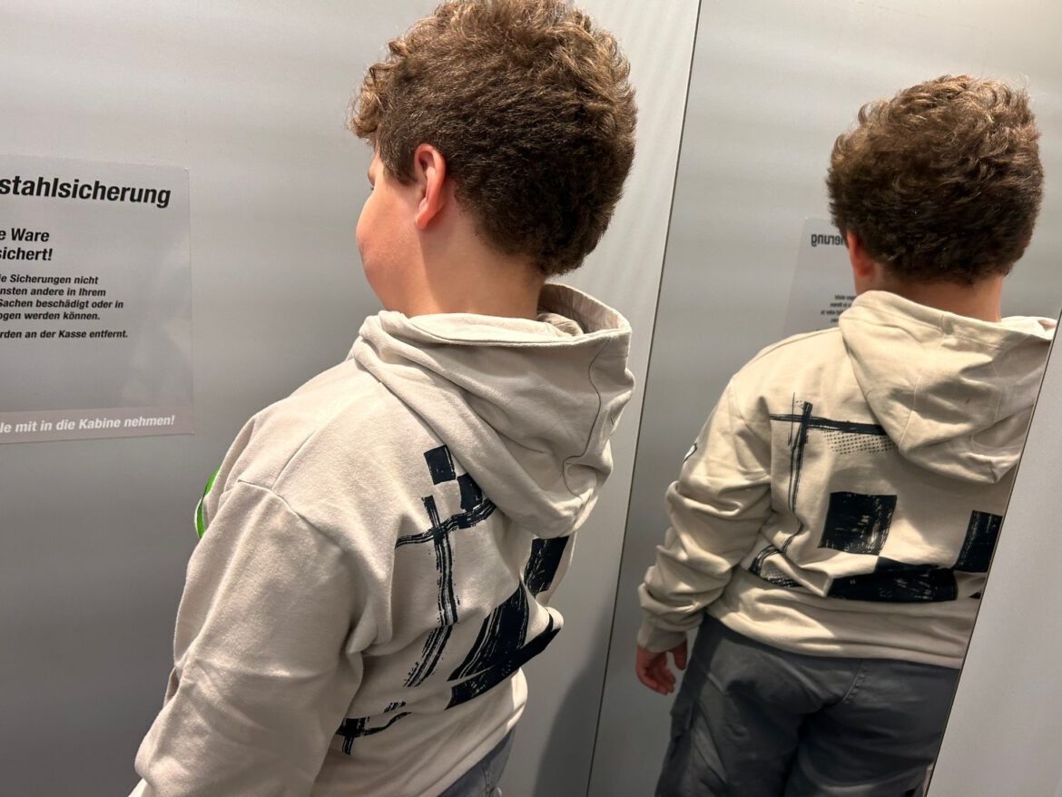 Malik, Malia + Mika waren mit ihrer Mama shoppen
