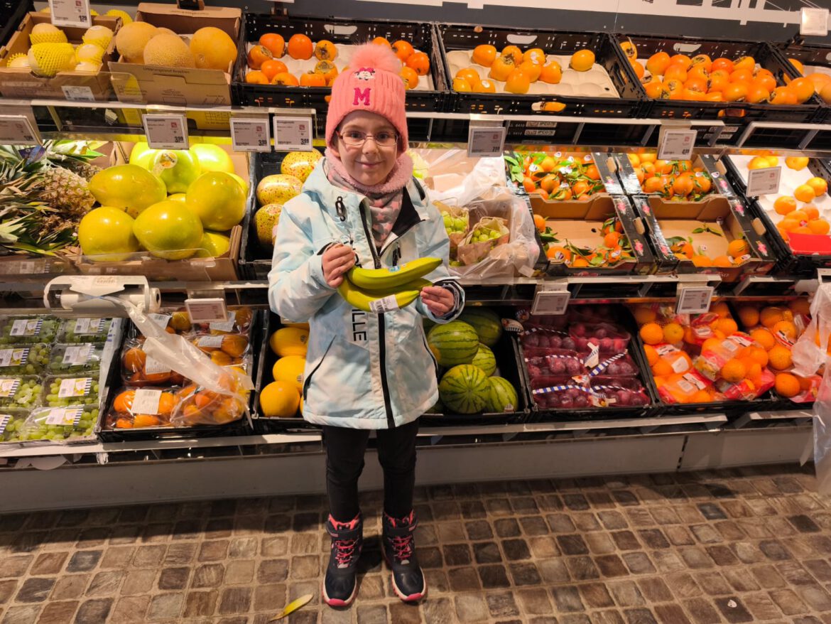 Lebenmittel und Obst für die Familie von Joanna + Jason….der DANK geht an unserer Obst-+Gemüse-Paten