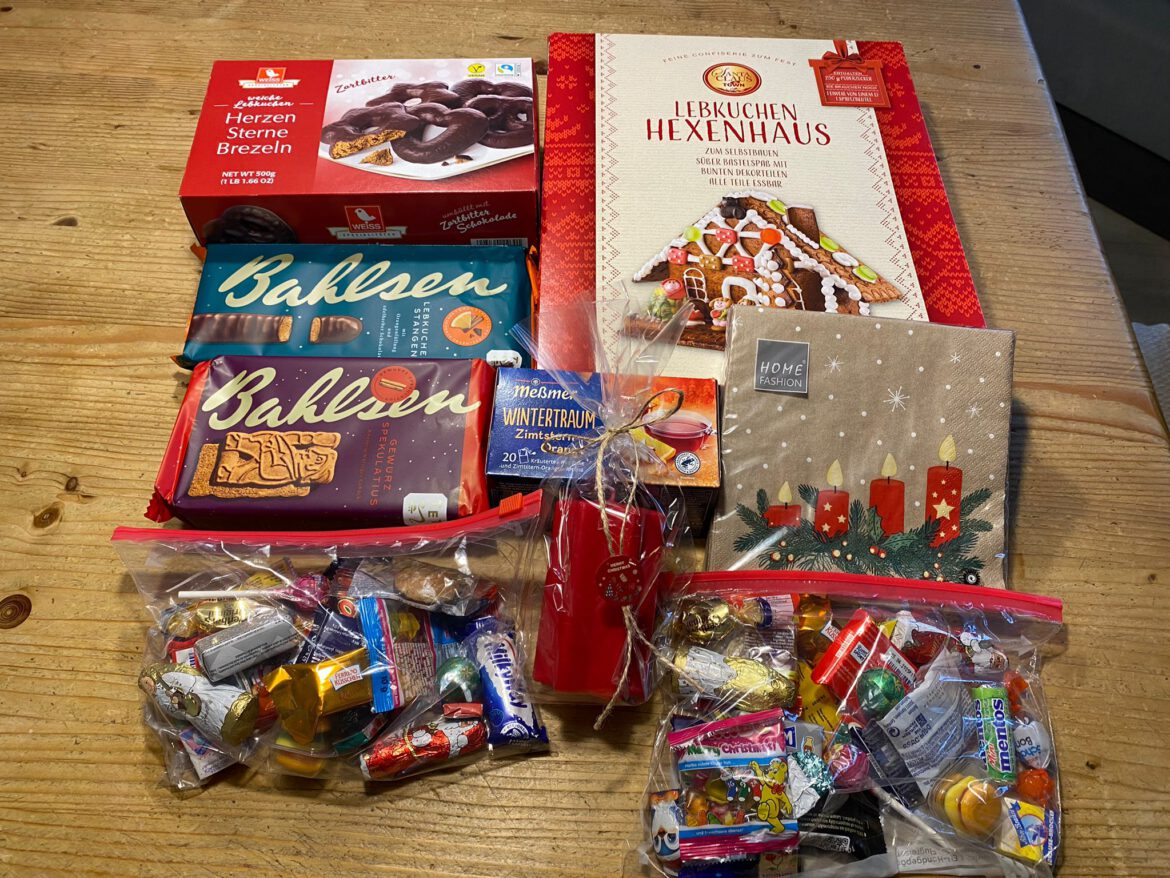 Unsere Advent-Lecker Pakete sind an die Familien unterwegs
