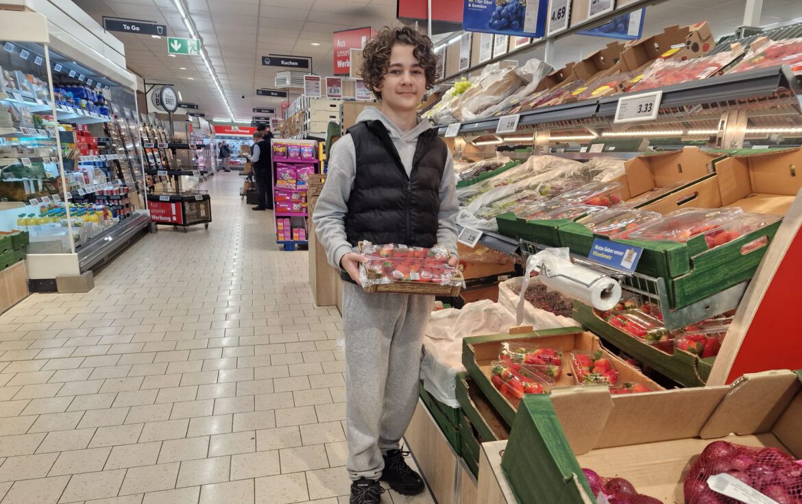 Kevin freute sich wieder auf frisches Obst