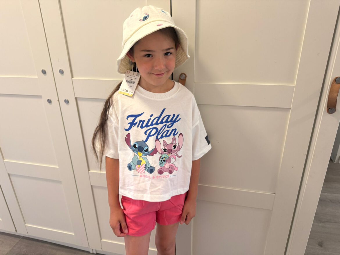 Die Geschwister bekamen neue Schuhe und Sommer Kleidung