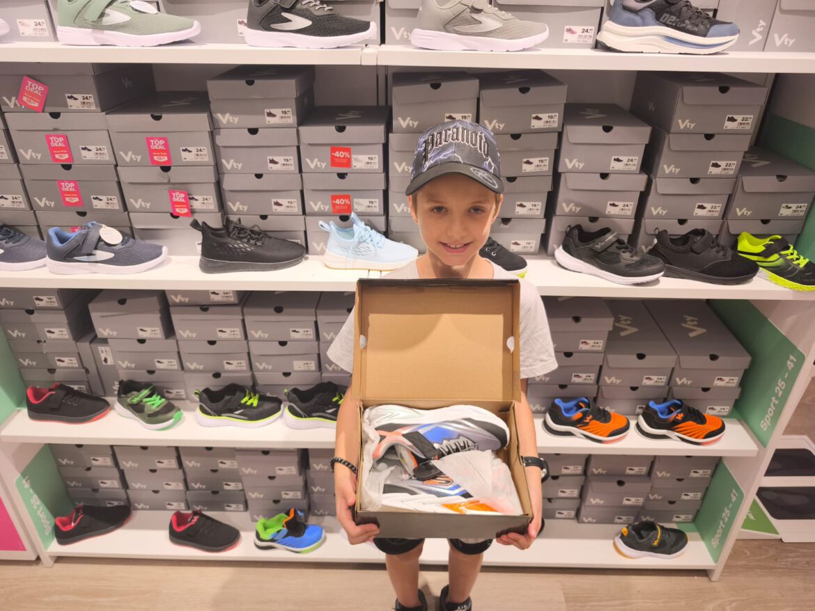 Schuhe für Joanna und Jason