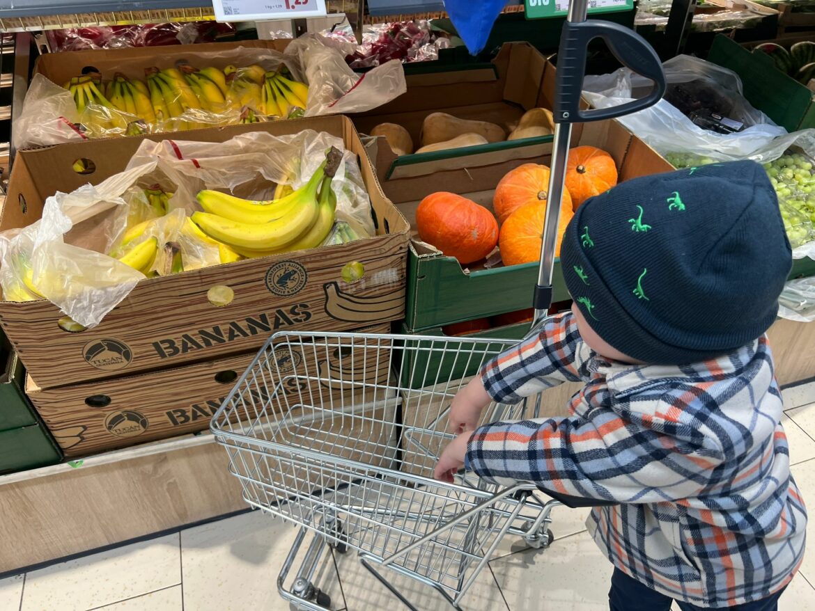 Mika bekam sein Lieblingsobst