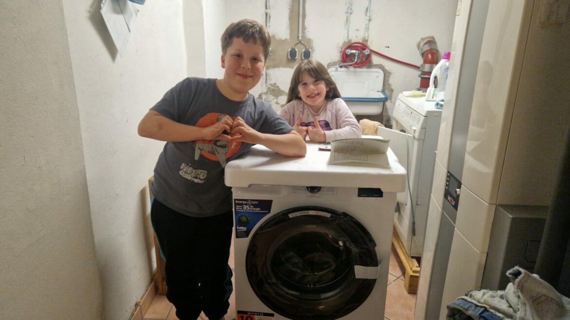 Sie war gebraucht + alt als sie zu der Familie kam, nun lief sie aus…