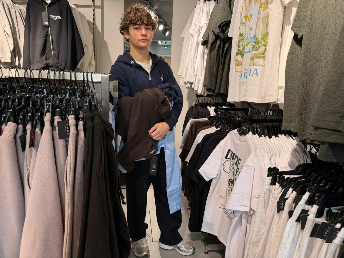 Auch Kevin bekam neue Kleidung