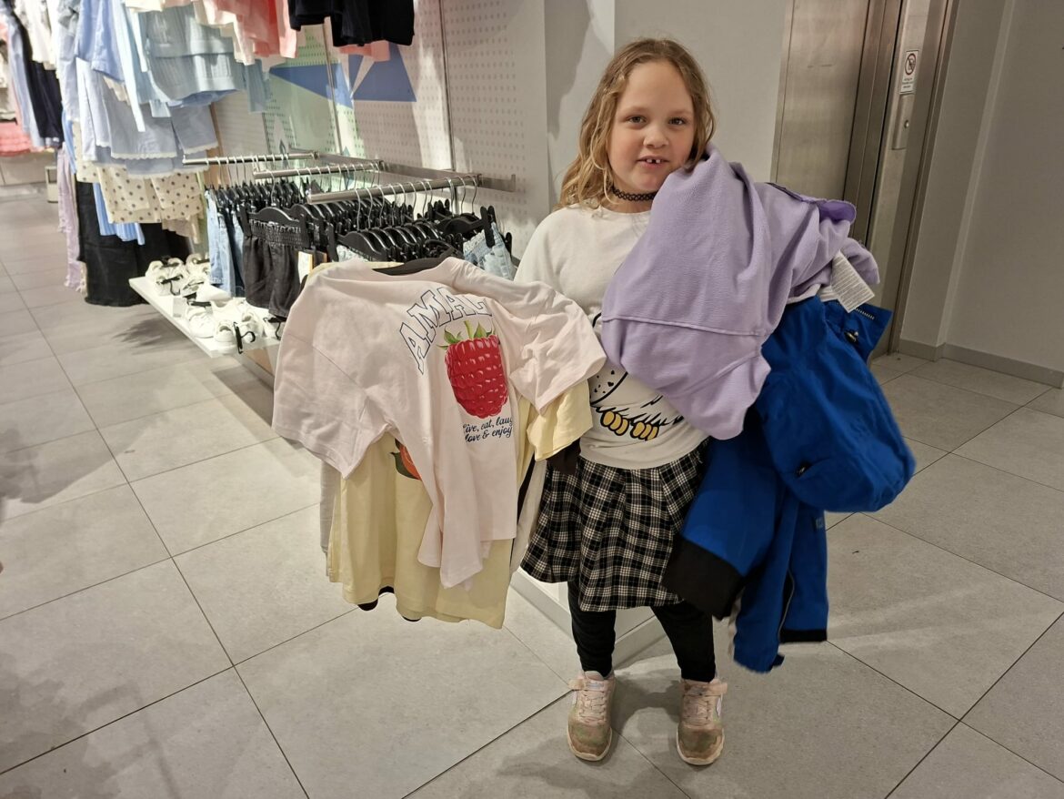 Emily konnte sich auch über einen Gutschein freuen
