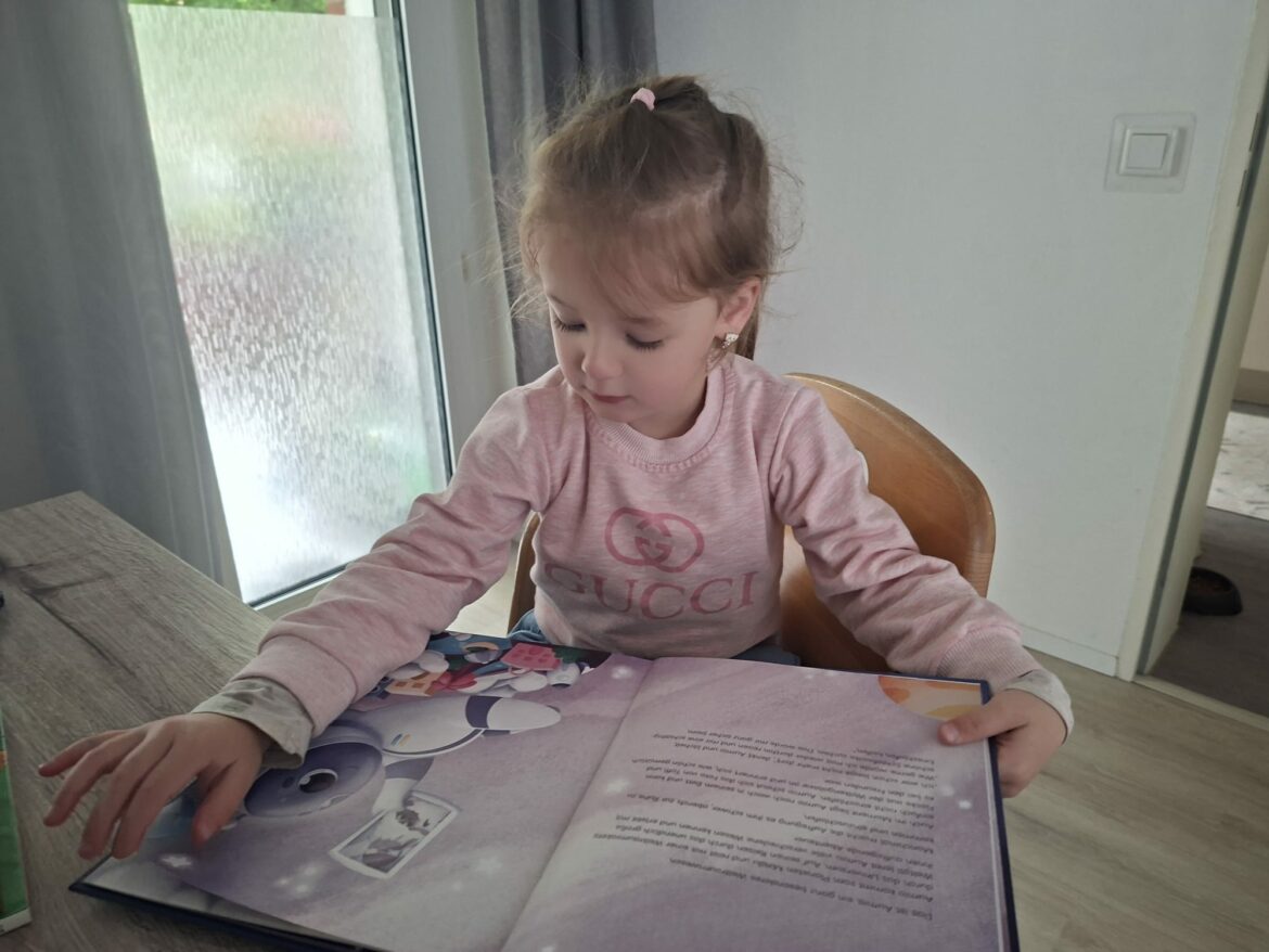 Bücherspende der Selbst.Los Stiftung an unsere Kinder – wir sagen DANKE