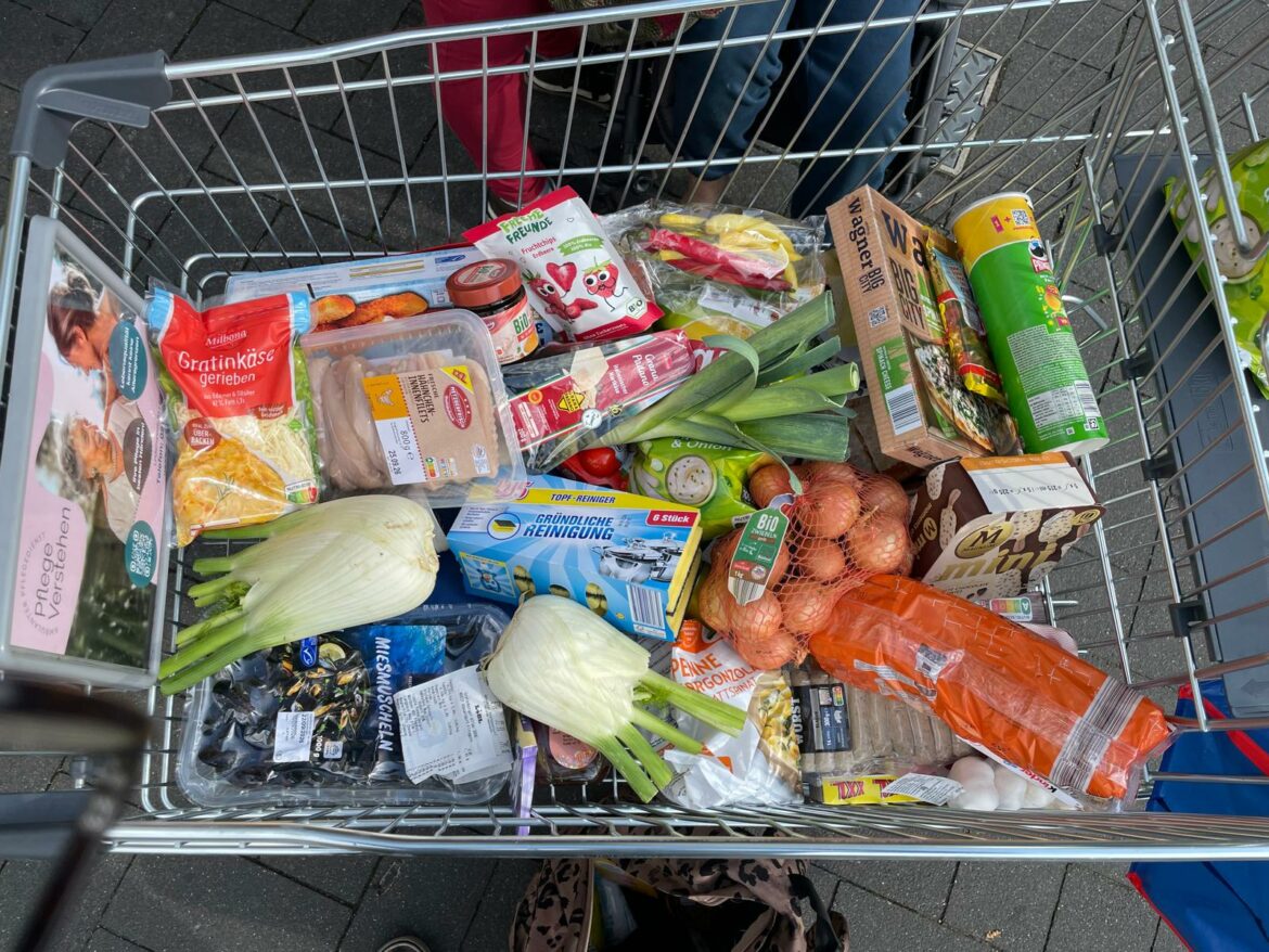 Lebensmittel für die Familie von Felina + Fiamma